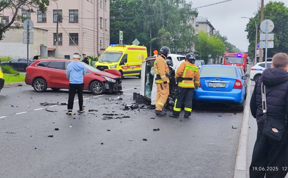 В Кронштадте ДТП с участием каршеринга
